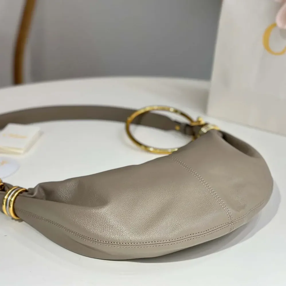 Chloe Small Bracelet Hobo Bag in Grained Leather for Women in Grey