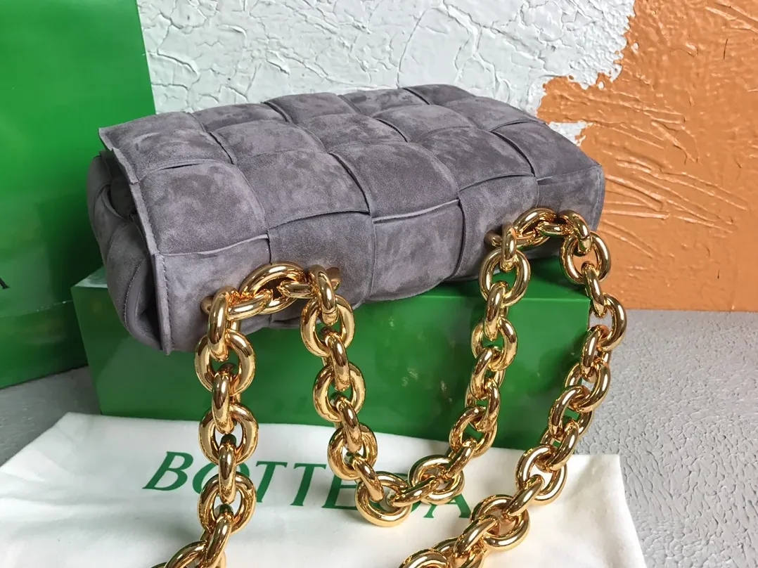 Bottega Veneta Chain Cassette Gray