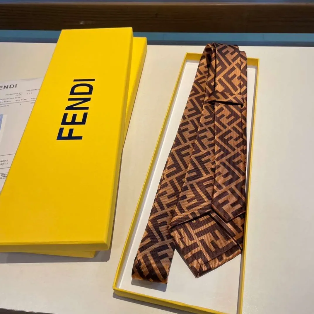 Fendi FF Logo Silk Tie in Navy and Beige Fendi FF Logo Silk Tie in Navy and Beige