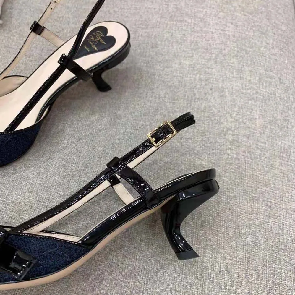 Roger Vivier Virgule Bow Slingback Pumps in Fabric for Women in Black Roger Vivier Virgule Bow Slingback Pumps in Fabric for Women in Black
