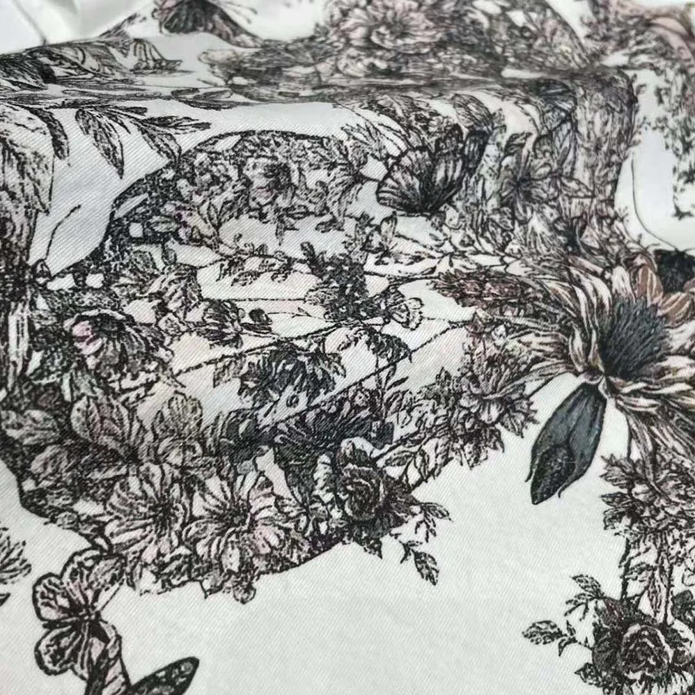 Dior T-Shirt White Cotton and Linen Jersey with Pastel Pink Butterfly Around The World Motif for Women