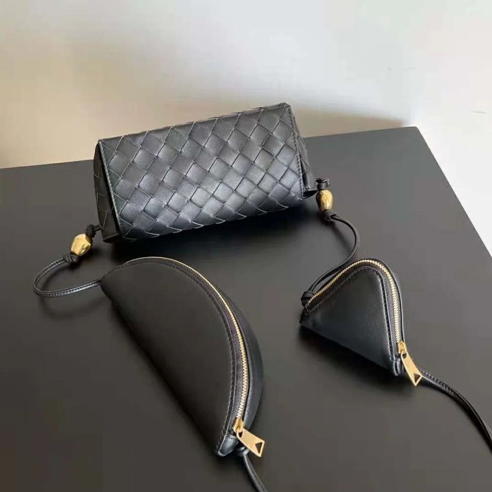Bottega Veneta Intrecciato Leather Multi Pouch On Strap for Women in Black Bottega Veneta Intrecciato Leather Multi Pouch On Strap for Women in Black