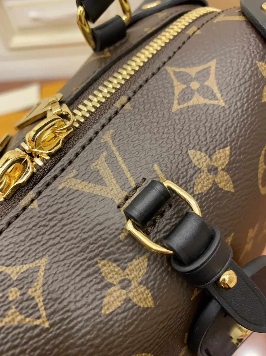Louis Vuitton Handle Bags Brown Louis Vuitton Handle Bags Brown