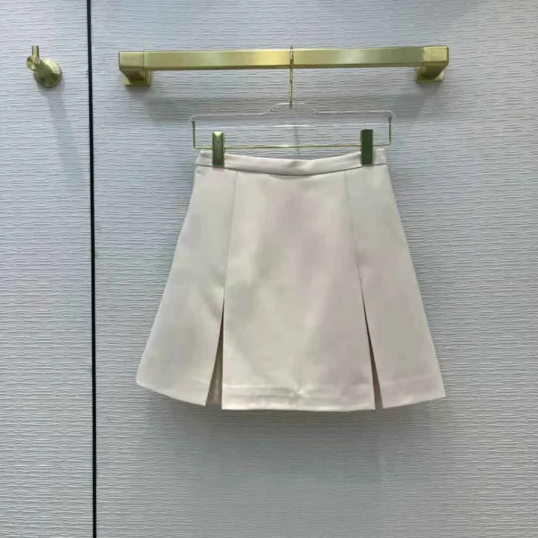 Dior Dioramour Miniskirt with Heart-Shaped Pockets Ecru Wool and Silk for Women