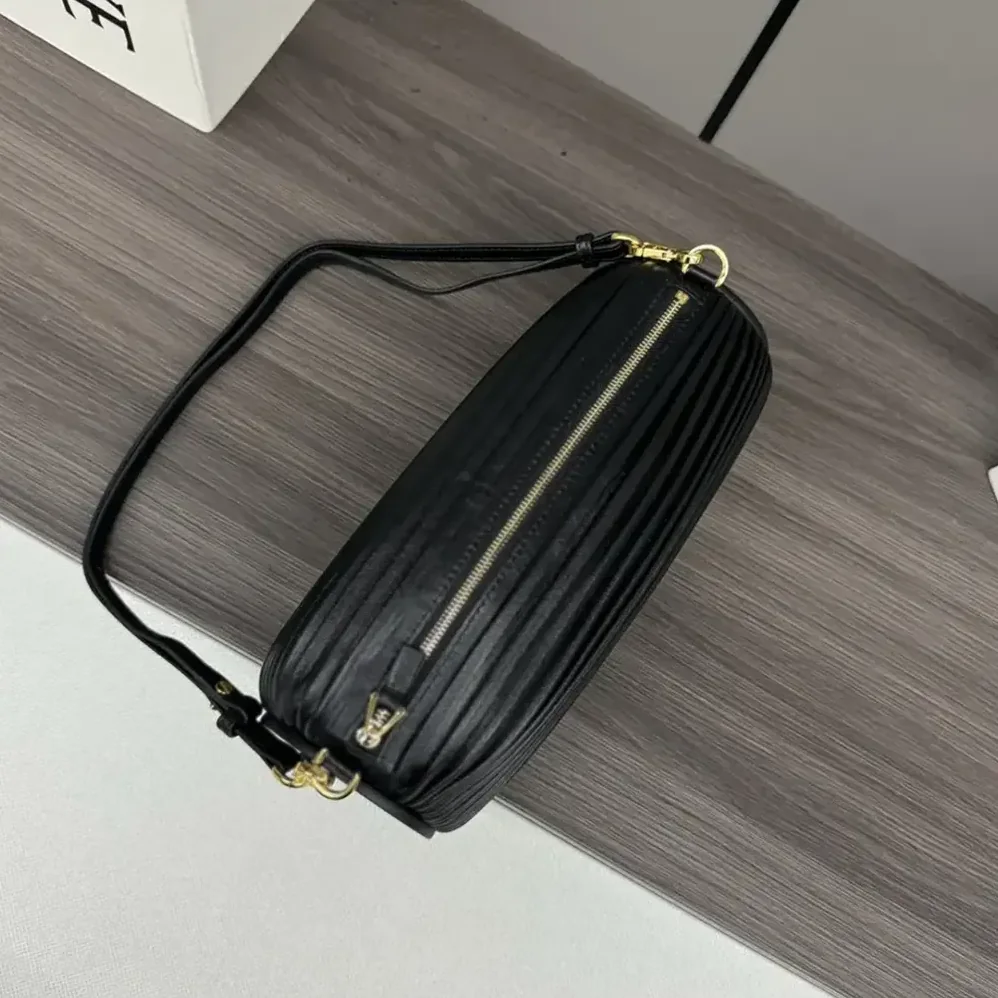 Loewe Bracelet Pouch in Pleated Nappa Lambskin for Unisex in Black Loewe Bracelet Pouch in Pleated Nappa Lambskin for Unisex in Black