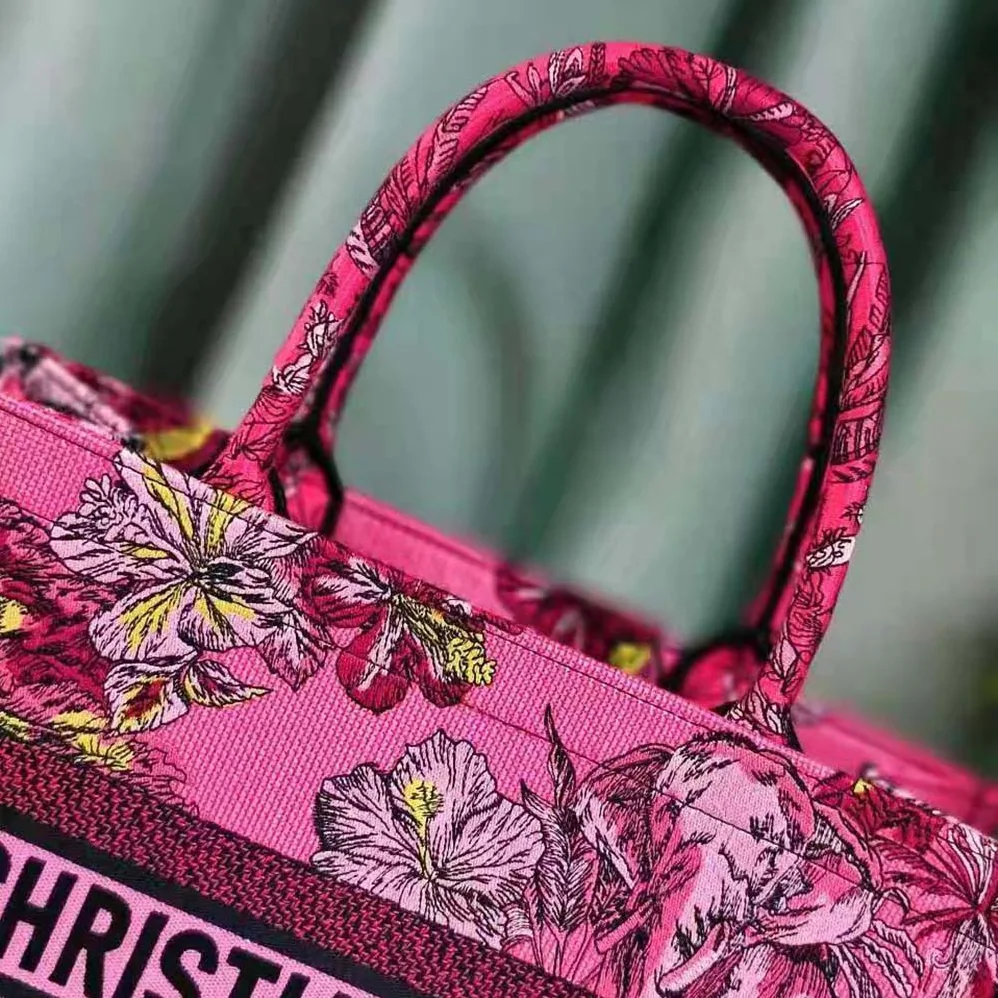 Dior Medium Dior Book Tote Fuchsia Multicolor Toile de Jouy Voyage Embroidery for Women Dior Medium Dior Book Tote Fuchsia Multicolor Toile de Jouy Voyage Embroidery for Women