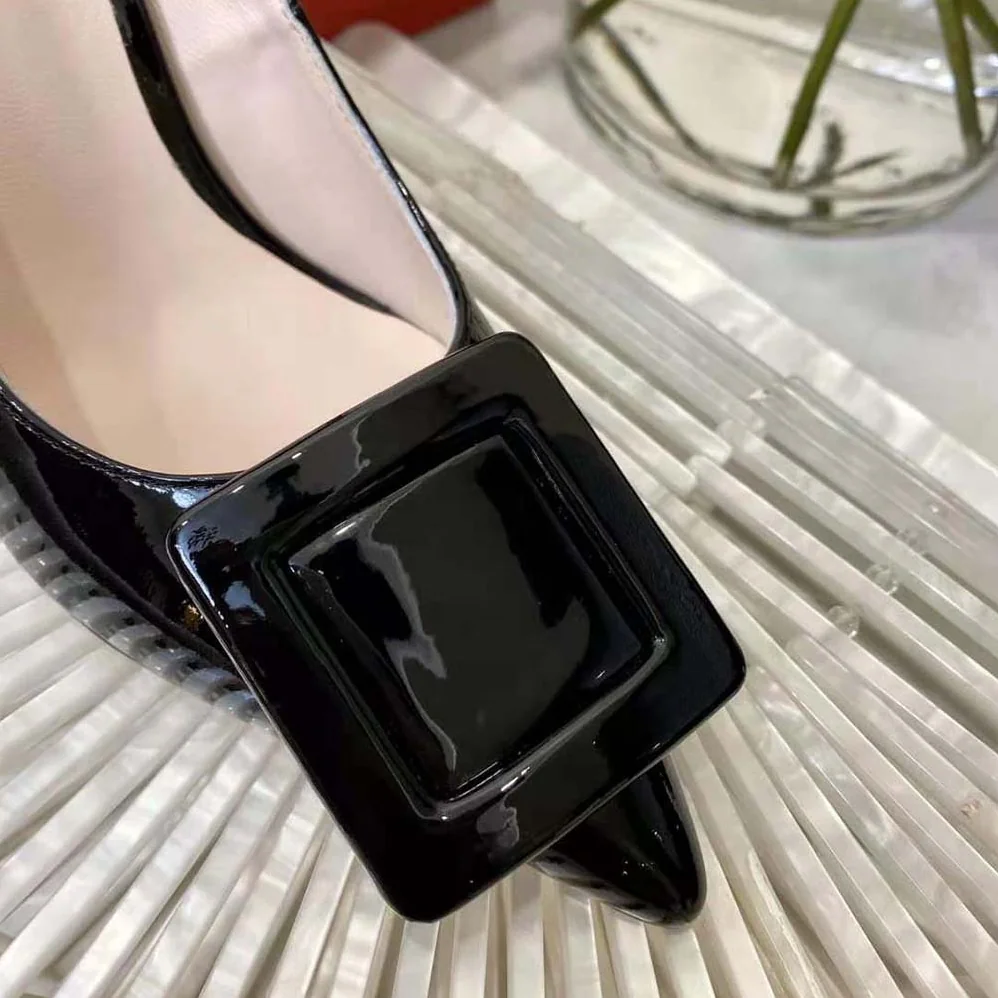 Roger Vivier Viv' In The City Pumps in Patent Leather for Women in Black