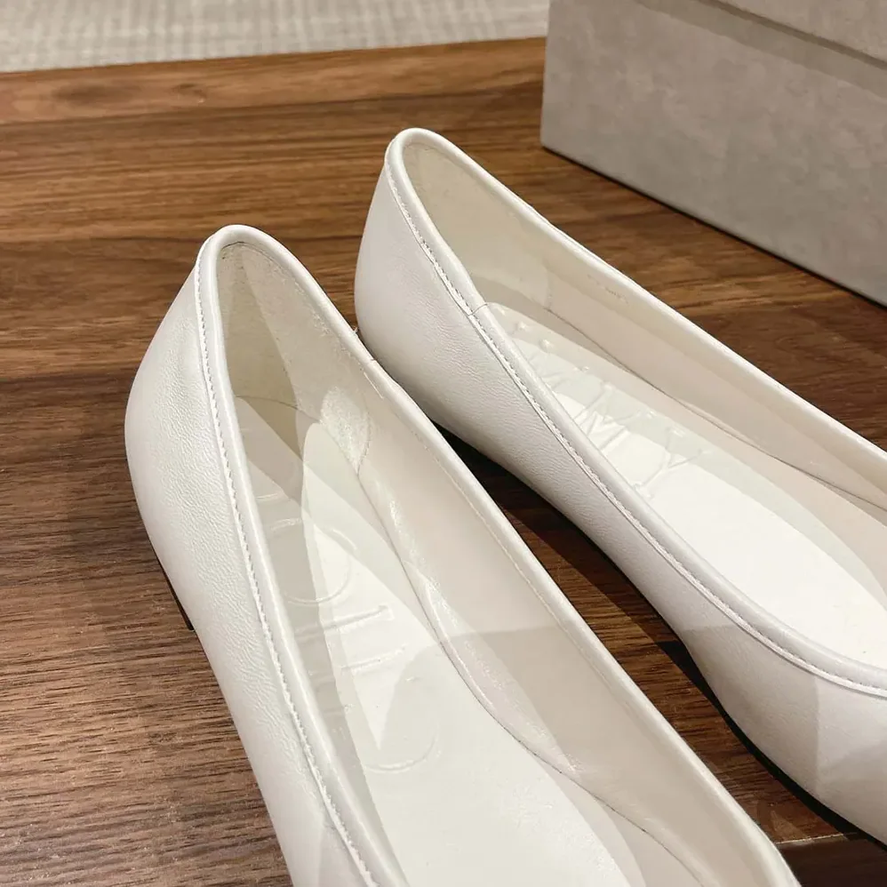 Jimmy Choo Elme Flat Latte Nappa Leather Flats with Pearl Embellishment for Women Jimmy Choo Elme Flat Latte Nappa Leather Flats with Pearl Embellishment for Women