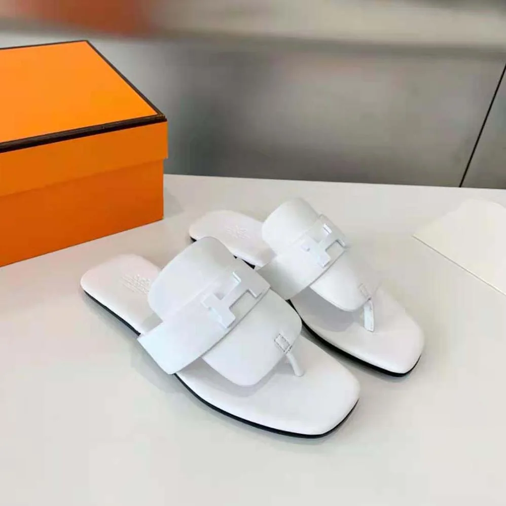 Hermes Galerie Sandal in Calfskin for Women in White