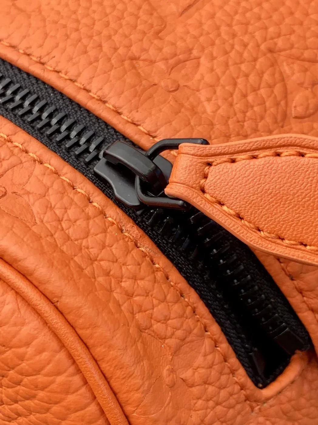 Louis Vuitton Dopp Kit Orange / Louis Vuitton Dopp Kit Orange /