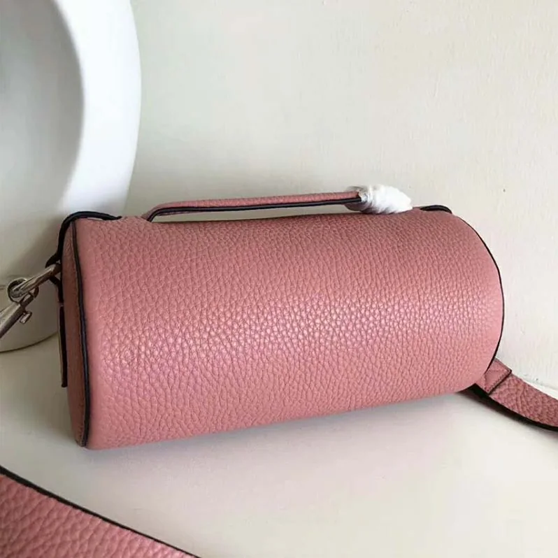 Burberry The Leather Barrel Bag for Women in Pink