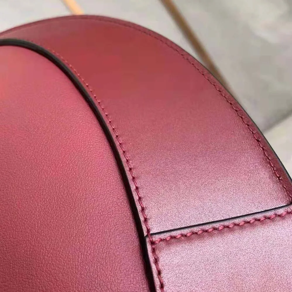 Loewe Horseshoe Bag in Nappa Calfskin for Women in Maroon