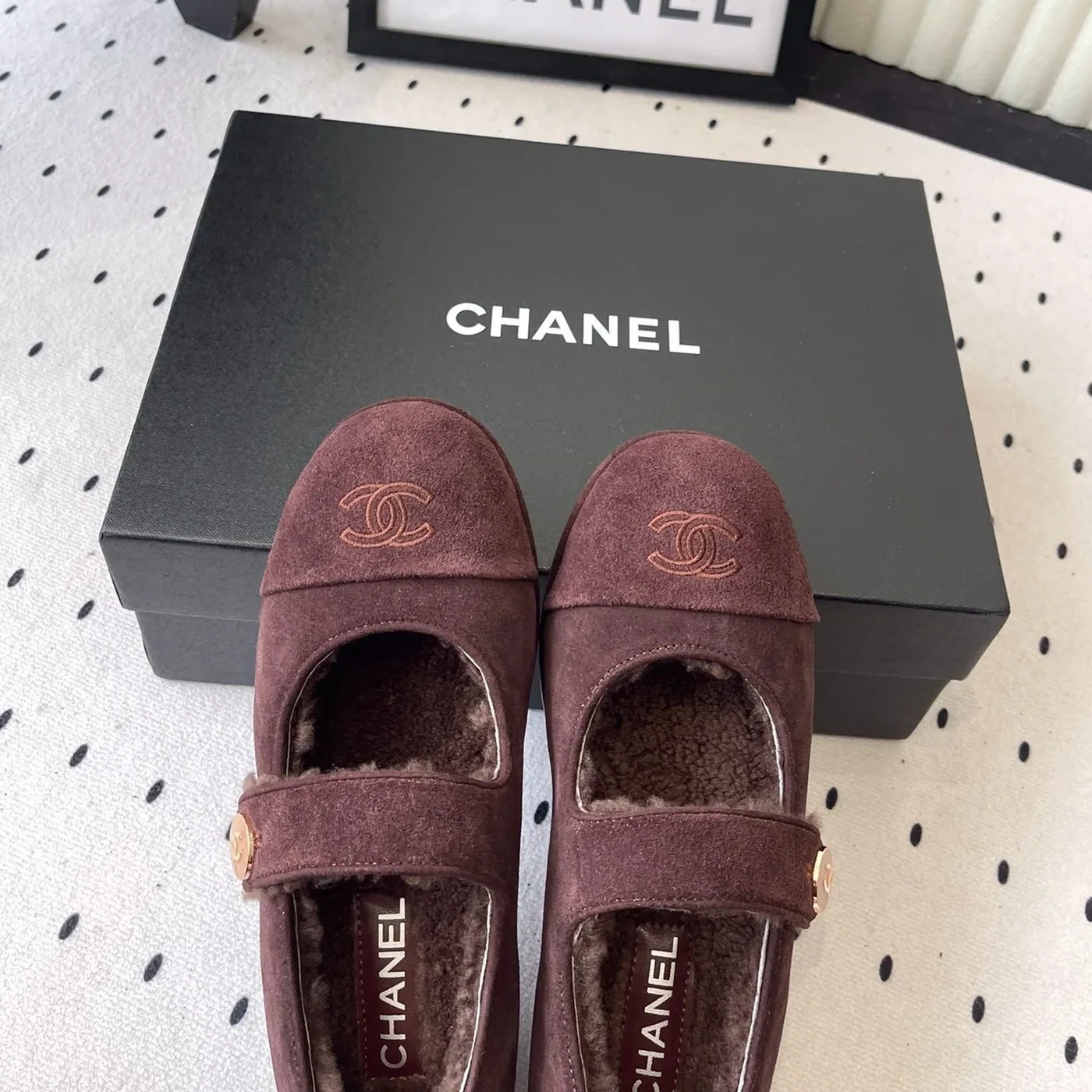 Chanel Mary Jane Flats Burgundy Suede Shearling Chanel Mary Jane Flats Burgundy Suede Shearling