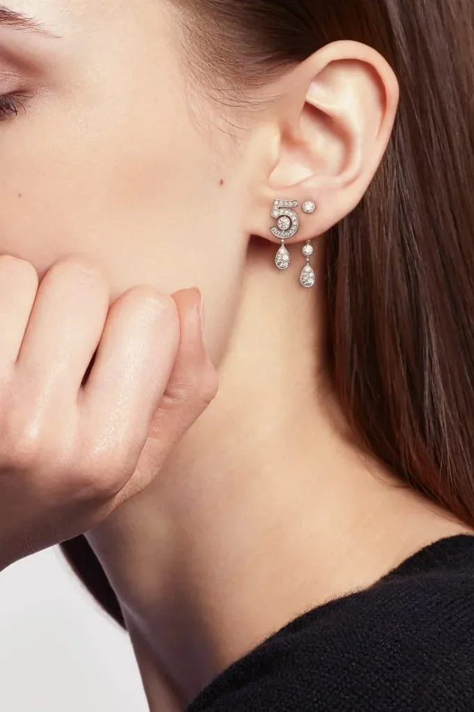 Chanel Eternal N°5 Transformable Earrings White Gold Chanel Eternal N°5 Transformable Earrings White Gold