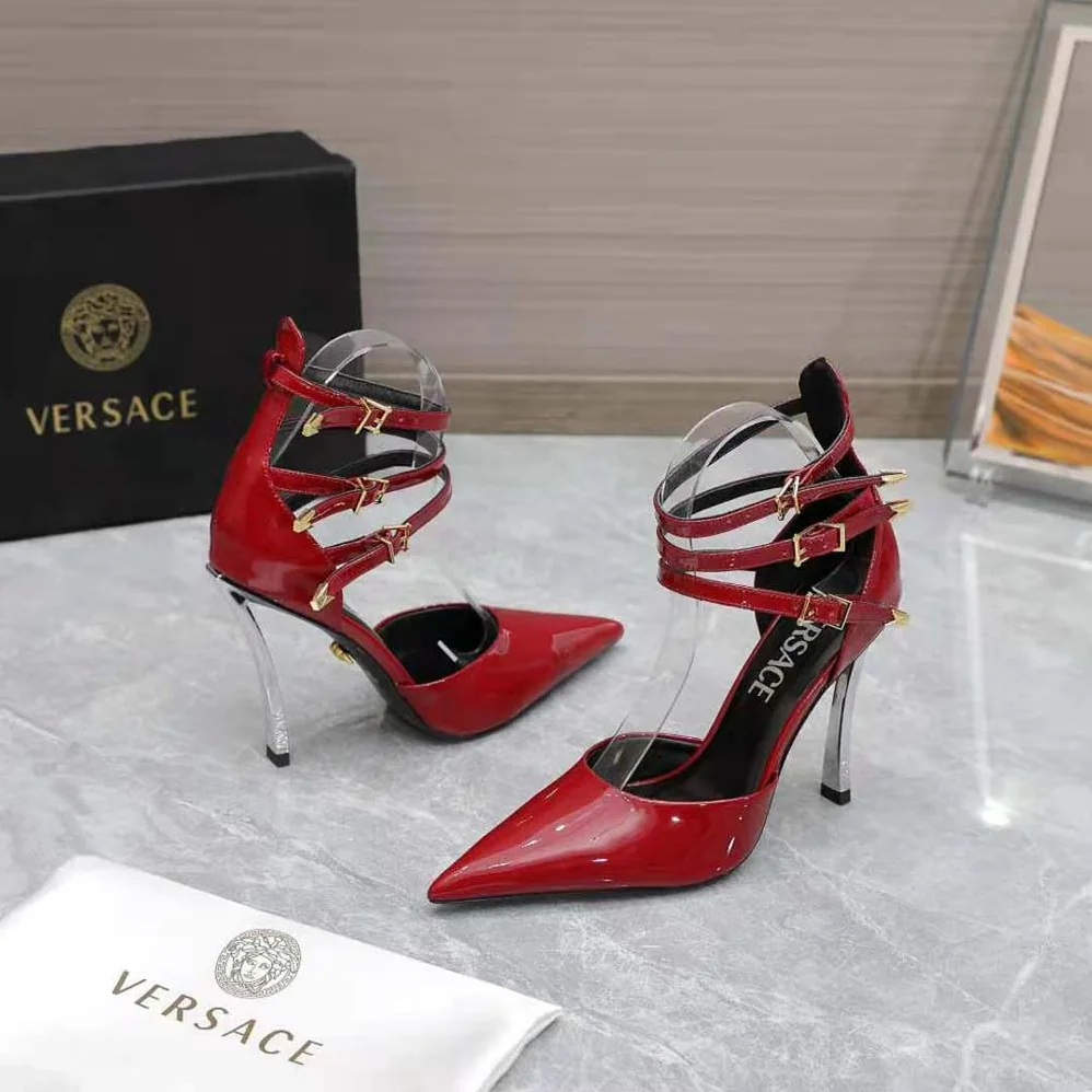 Versace Pin-Point Pumps in Calf Leather for Women in Maroon Versace Pin-Point Pumps in Calf Leather for Women in Maroon