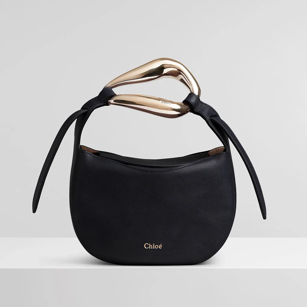 Chloe Kiss Small Purse in Small Grain Calfskin for Women in Black
