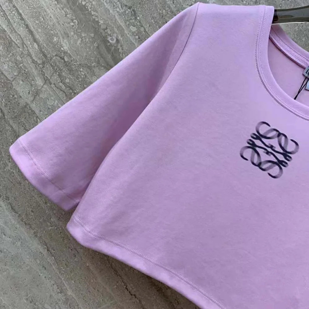 Loewe Cropped T-shirt in Cotton for Women in Pink Loewe Cropped T-shirt in Cotton for Women in Pink