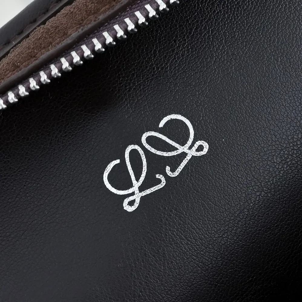 Loewe Large Amazona 180 Bag in Suede for Women Loewe Large Amazona 180 Bag in Suede for Women