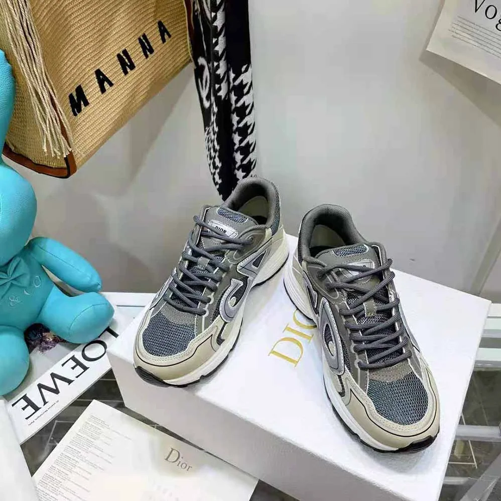 Dior B30 Sneaker Olive Mesh and Cream Technical Fabric for Men Dior B30 Sneaker Olive Mesh and Cream Technical Fabric for Men
