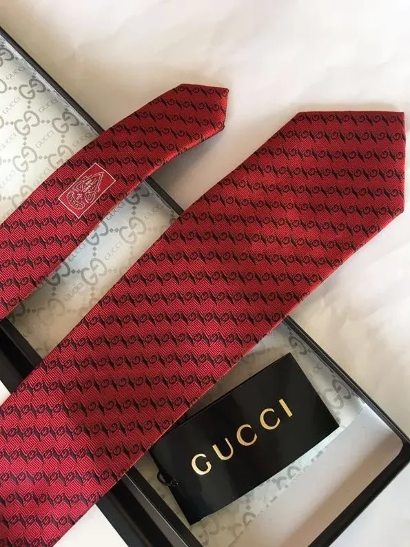 Gucci G Silk Jacquard Tie Red GG for Men