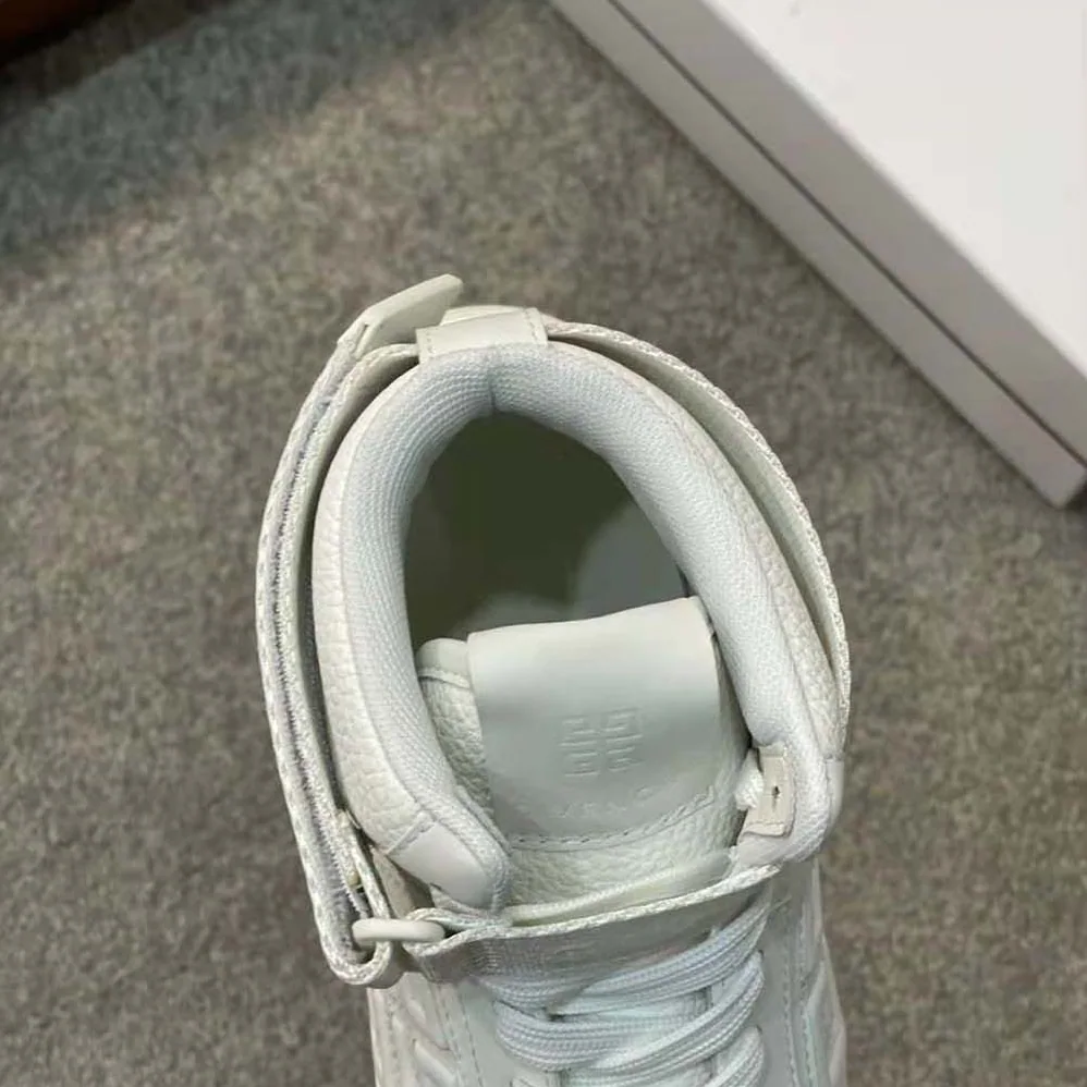 Givenchy G4 High Top Sneakers in Leather for Men in White
