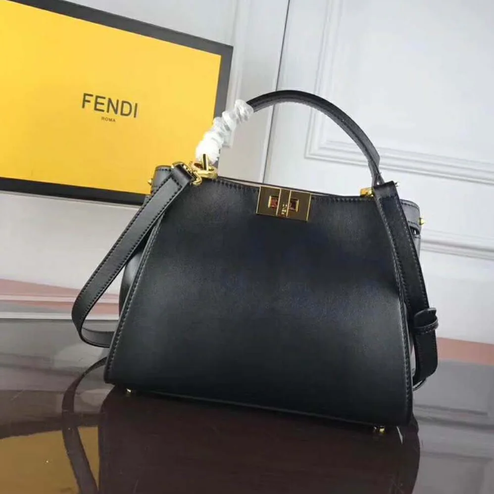 Fendi Peekaboo Essentially Bag in Calfskin Leather for Women in Black