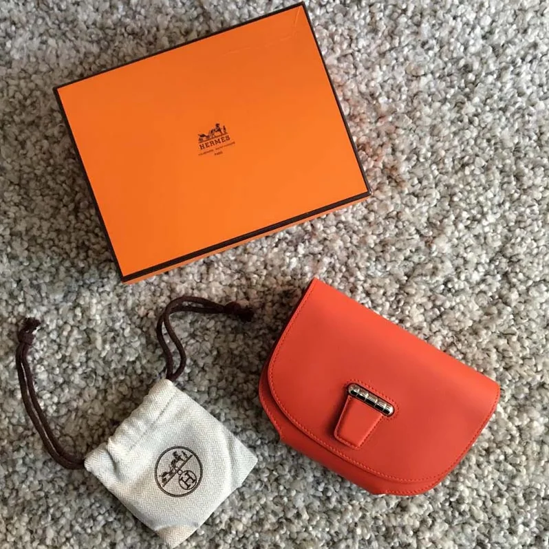 Hermes Convoyeur Mini Bag in Calfskin for Women in Orange Hermes Convoyeur Mini Bag in Calfskin for Women in Orange