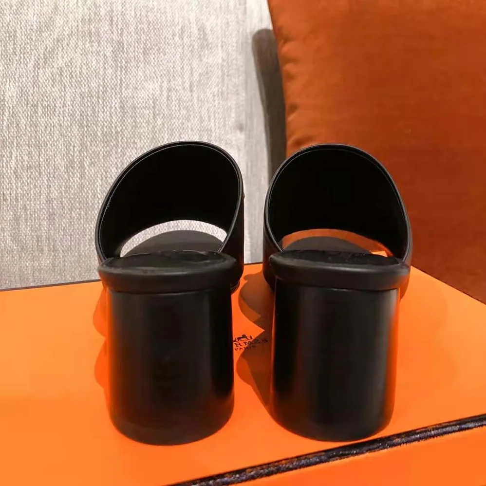 Hermes Camilla Mule High Heel Mule in Calfskin for Women in Black