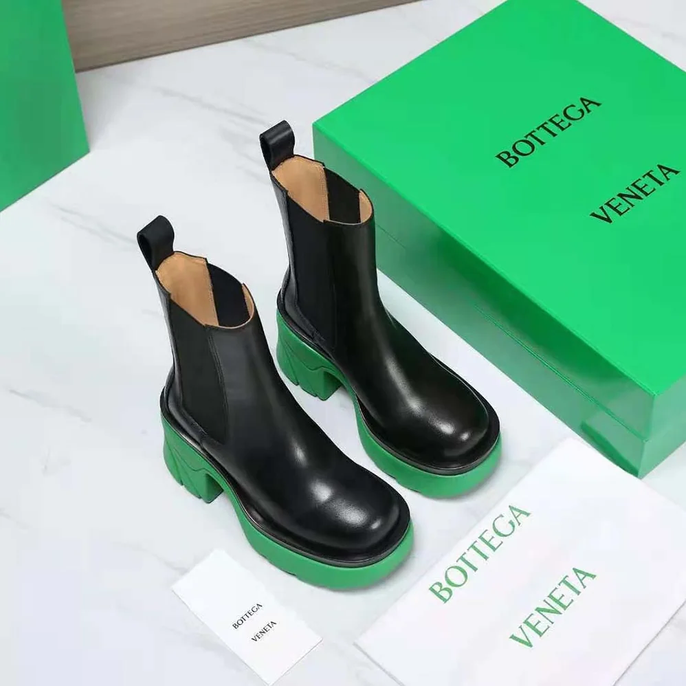 Bottega Veneta Flash Ankle Chelsea Boot Shearling for Women in Green Bottega Veneta Flash Ankle Chelsea Boot Shearling for Women in Green