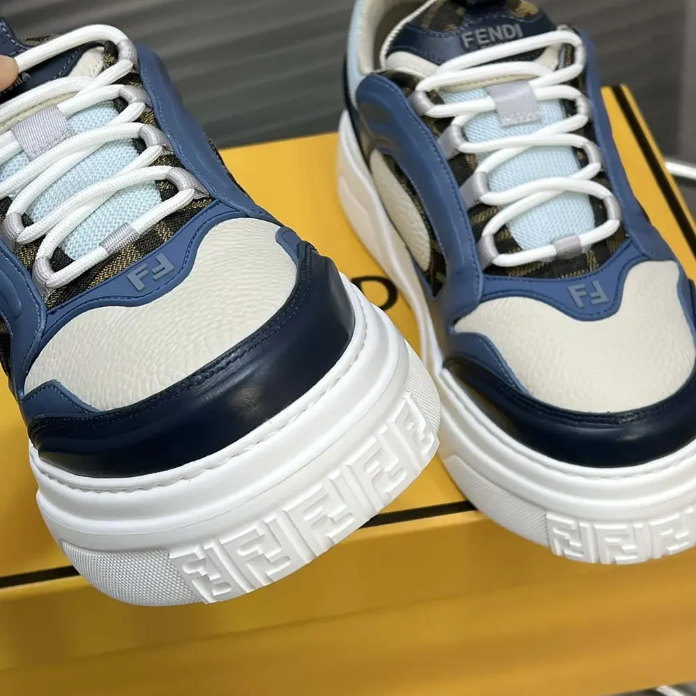 Fendi Force Sneakers White Light Blue and Blue Leather Low for Unisex in tops Fendi Force Sneakers White Light Blue and Blue Leather Low for Unisex in tops