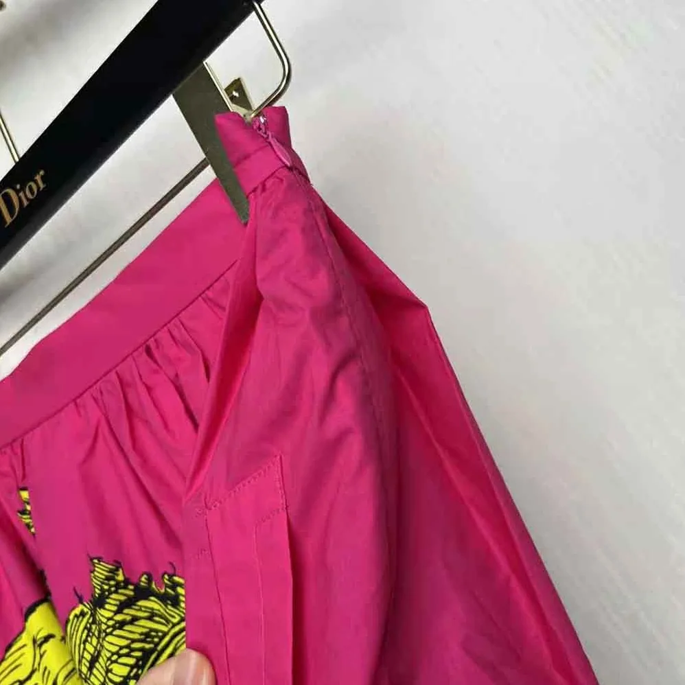 Dior Mid-Length Pleated Skirt Pink Cotton Poplin with Multicolor D for Women in Tiger Pop Motif