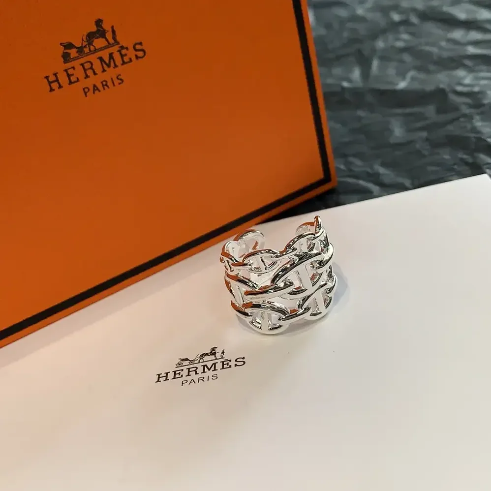 Hermes Chaine D Ancre Enchainee Ring Large Model for Women Hermes Chaine D Ancre Enchainee Ring Large Model for Women