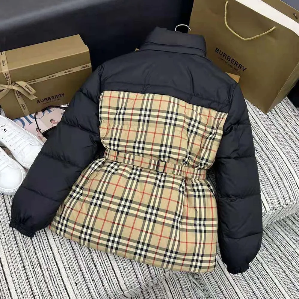 Burberry Reversible Down Puffer Jacket for Women in Black