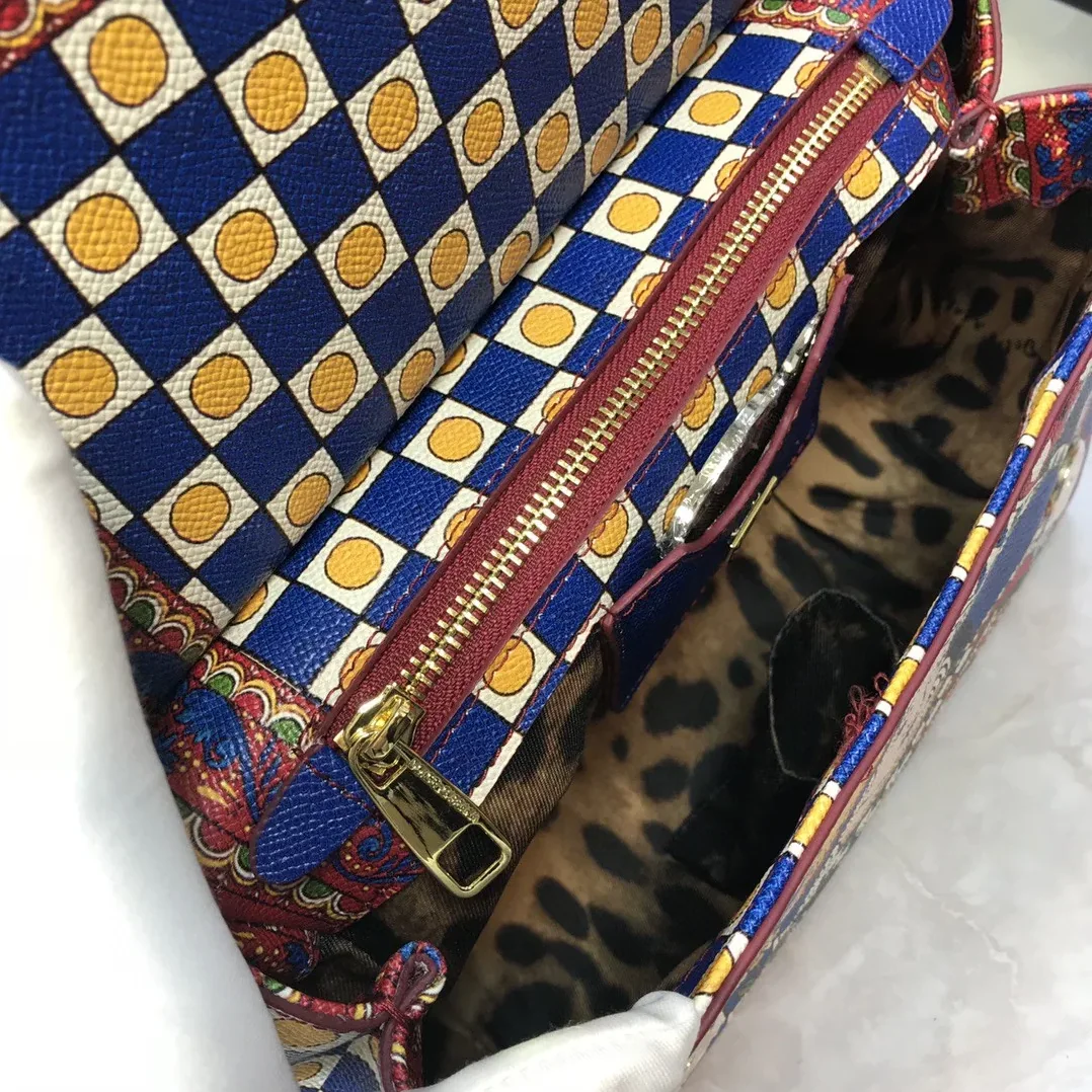 Dolce & Gabbana 90s Sicily Bag With Logo Print Multicolor / DG Dolce & Gabbana 90s Sicily Bag With Logo Print Multicolor / DG