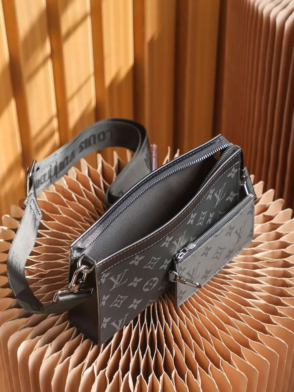 Louis Vuitton Pochette Gaston Wearable Wallet Shoulder Bag / Black Monogram Eclipse Canvas Silver Hardware