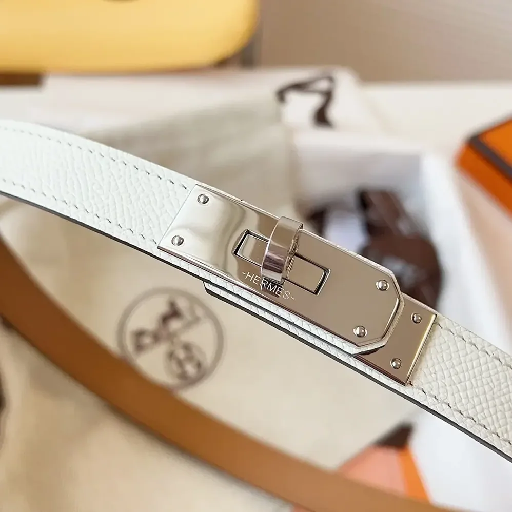 Hermes Kelly 18 Belt for Women in White Hermes Kelly 18 Belt for Women in White