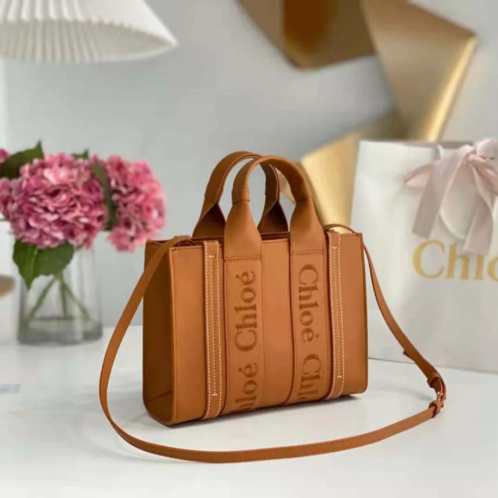 Chloe Small Woody Tote Bag for Women in Brown Chloe Small Woody Tote Bag for Women in Brown