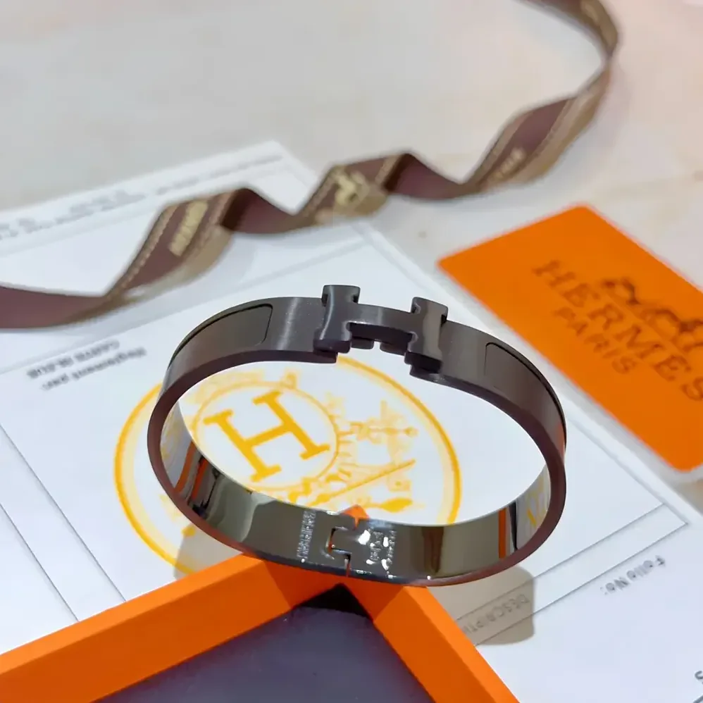 Hermes Clic HH So Black Bracelet for Unisex Hermes Clic HH So Black Bracelet for Unisex