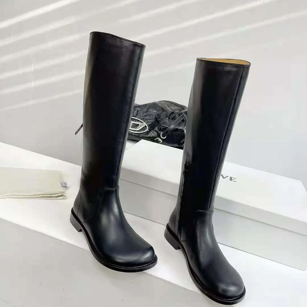 Loewe Campo Boot in Calfskin for Women in Black Loewe Campo Boot in Calfskin for Women in Black