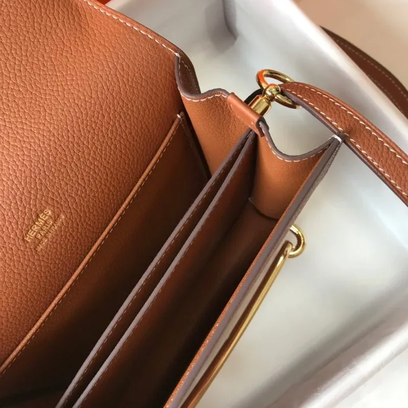 Hermes Mini Evercolor Sac Roulis 19 Brown Hermes Mini Evercolor Sac Roulis 19 Brown