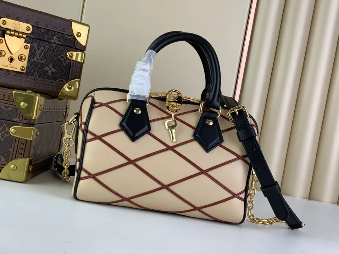Louis Vuitton Speedy Bandouliere 20 Top Handle Bag in Beige/ Red Gold Hardware