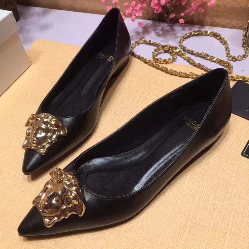 Versace Shoes Palazzo Ballerina Flats 5mm Heel for Women in Black Versace Shoes Palazzo Ballerina Flats 5mm Heel for Women in Black