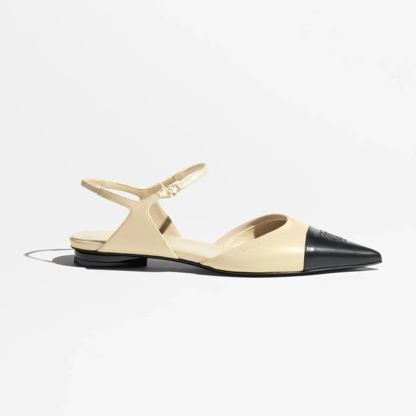 Chanel Slingbacks Beige/ Black --U7319