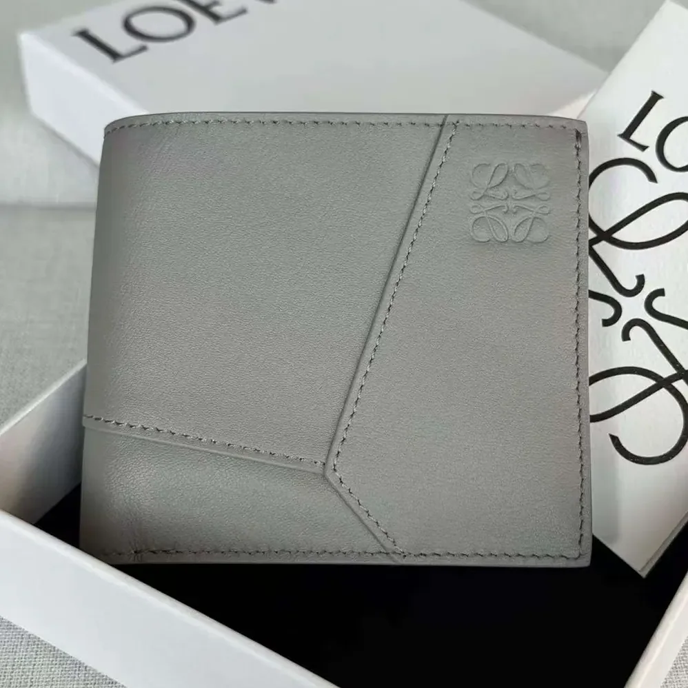Loewe Puzzle Bifold Wallet Calfskin Leather for Unisex in Gray Loewe Puzzle Bifold Wallet Calfskin Leather for Unisex in Gray