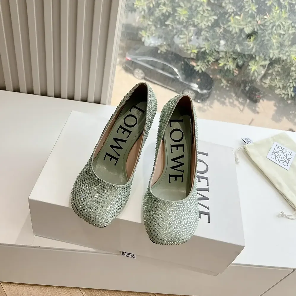 Loewe Toy Pump in Suede and Allover Rhinestones for Women in Lime Loewe Toy Pump in Suede and Allover Rhinestones for Women in Lime