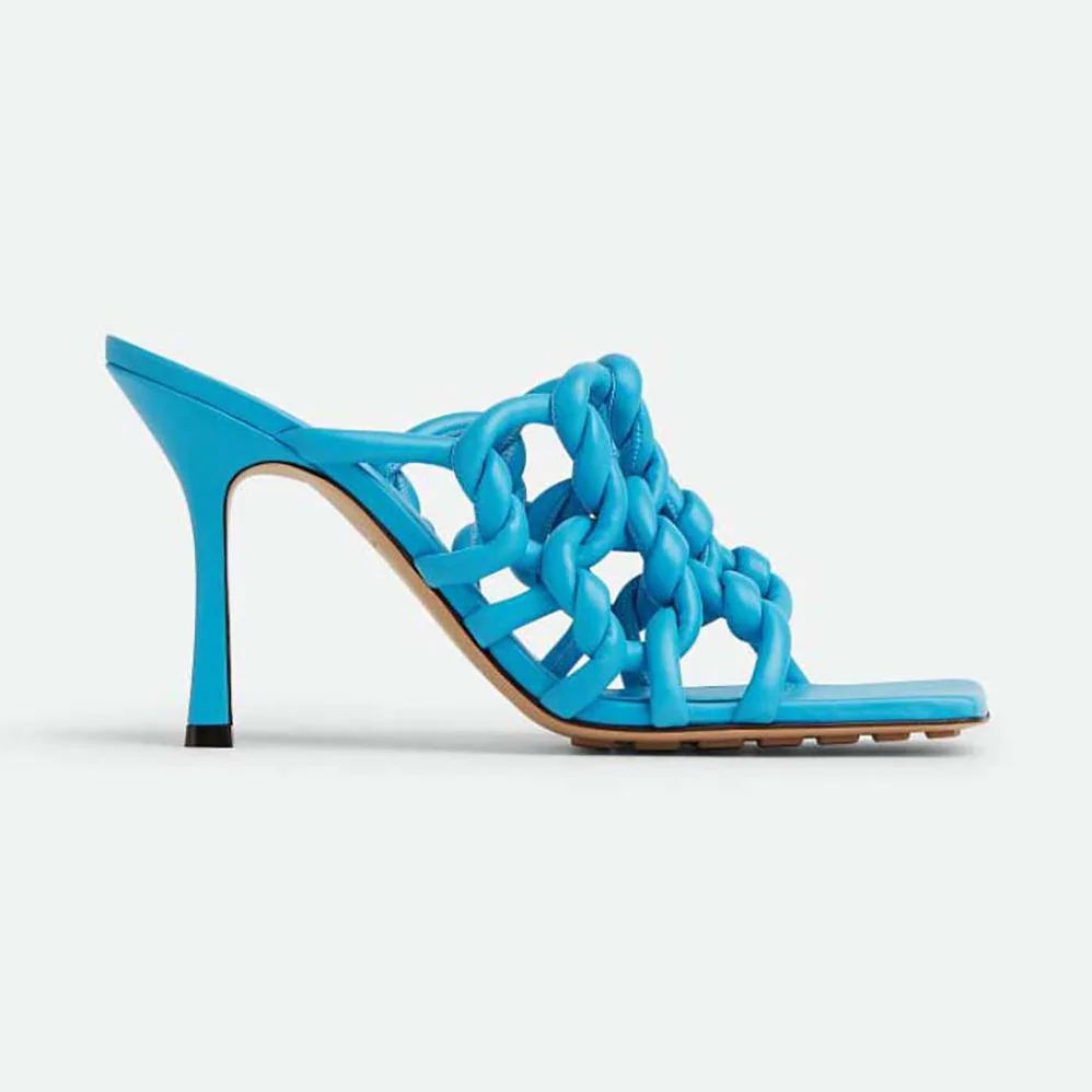 Bottega Veneta Stretch Twist Mule Hand-Twisted Tubular Leather for Women in Blue Bottega Veneta Stretch Twist Mule Hand-Twisted Tubular Leather for Women in Blue