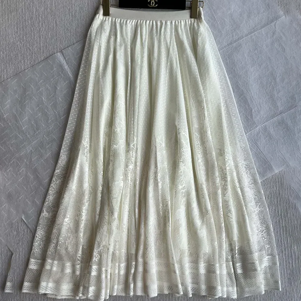 Dior Flared Mid-Length Skirt Ecru Dior Chardons Cotton for Women in Blend Lace Dior Flared Mid-Length Skirt Ecru Dior Chardons Cotton for Women in Blend Lace