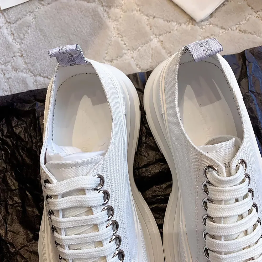 Alexander Mcqueen Tread Slick Lace Up in White for Unisex