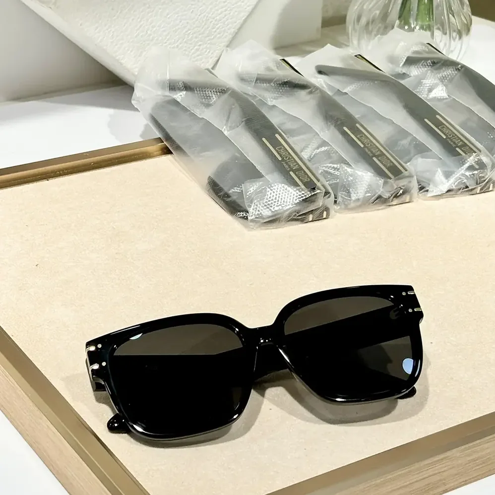 Dior DiorSignature S7F Black Square Sunglasses for Women Dior DiorSignature S7F Black Square Sunglasses for Women