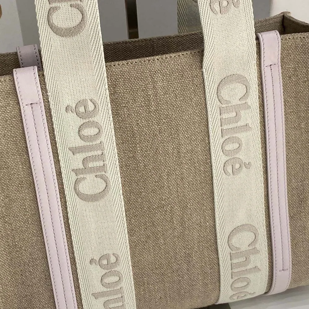 Chloe Medium Woody Tote Bag for Women in Pink